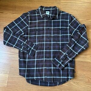 Nike SB Flannel Shirt Mens S Long Sleeve Button Up Purple Plaid